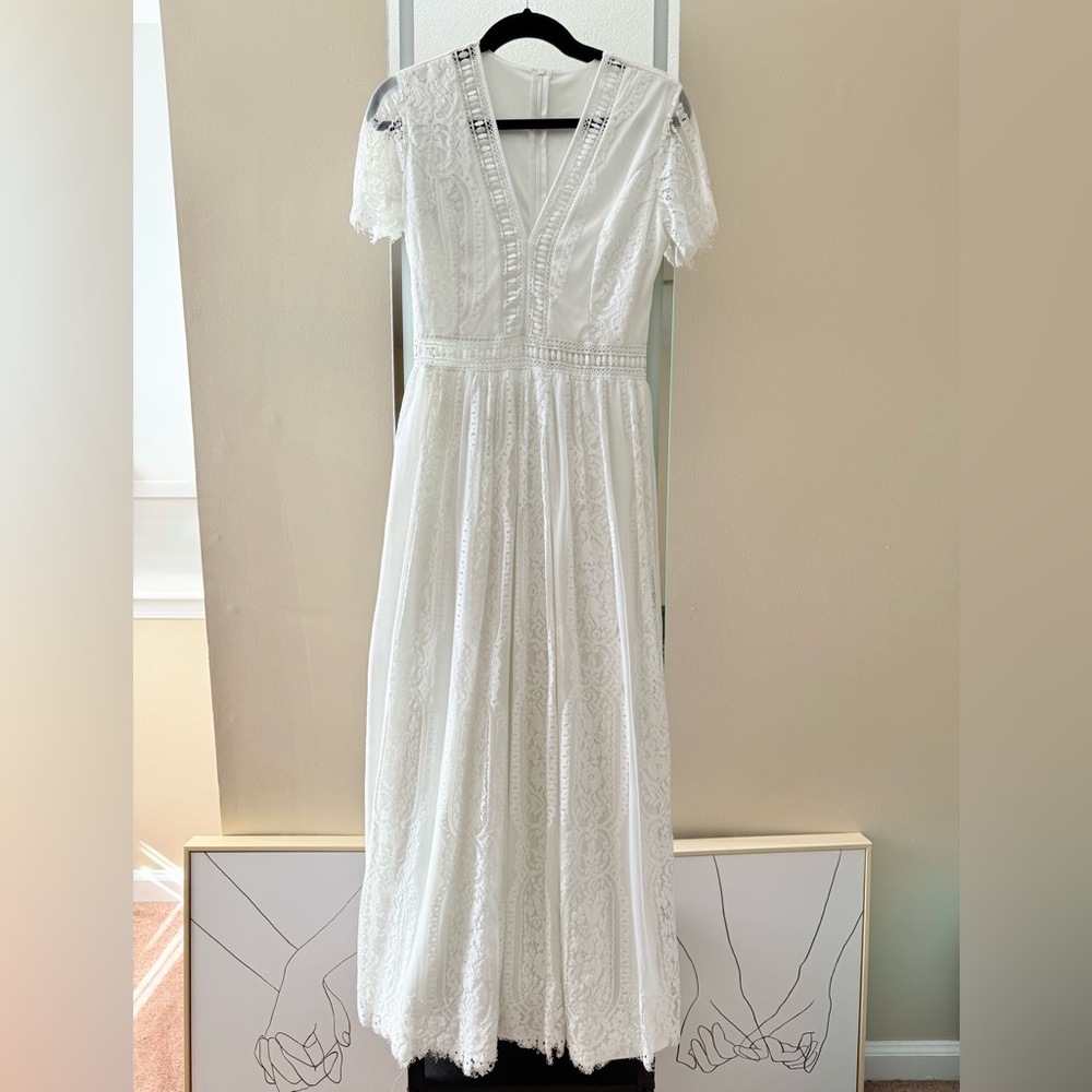 Elegant White Lace Dress